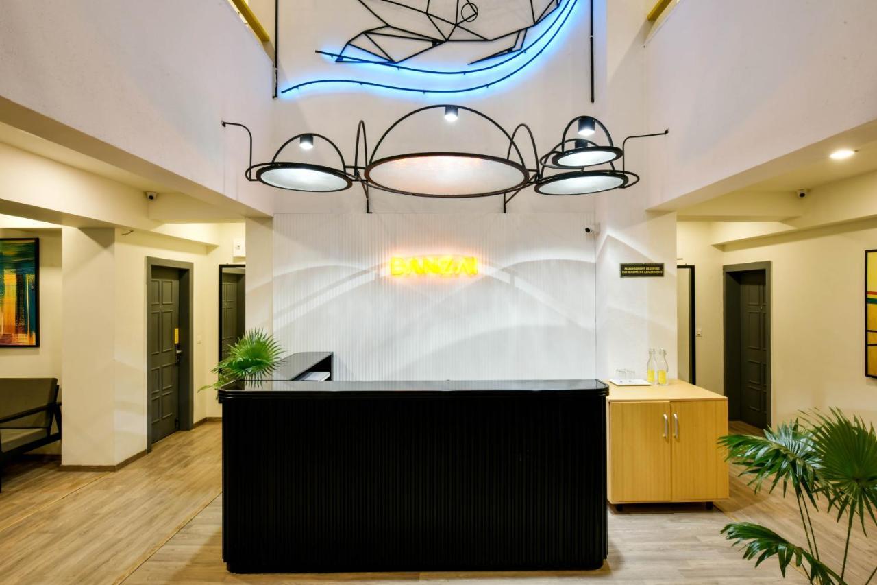 Banzai Rooms ナーシク エクステリア 写真